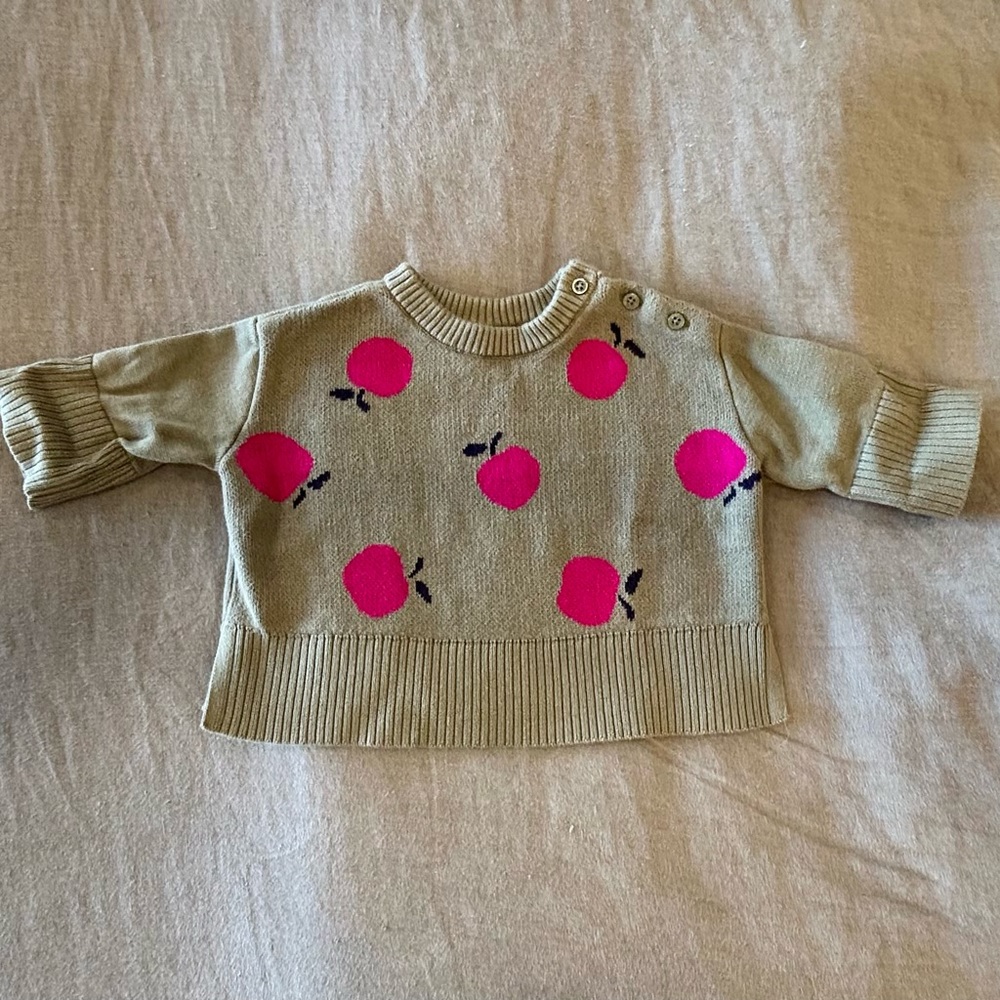 Baby GAP green sweater with apple pattern